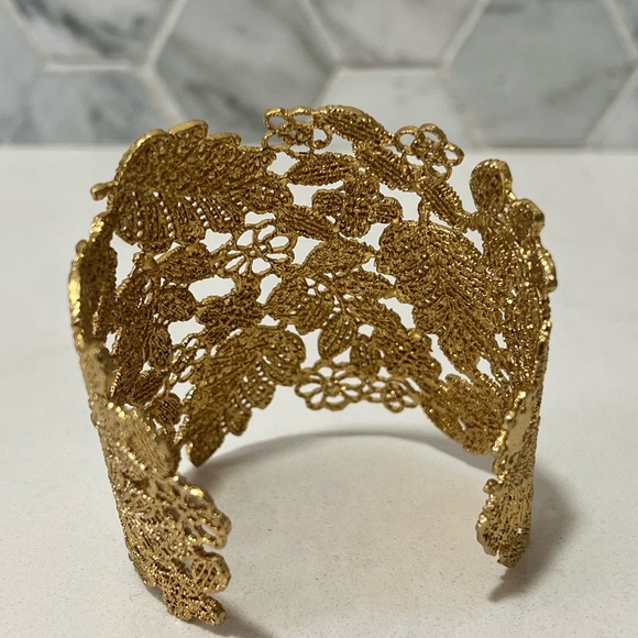 Stella & Dot Chantilly Lace Cuff- Gold - Picture 5 of 5